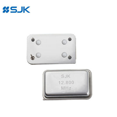 Thru-Hole 14-Pin TCXO 10-52MHz 3.3V 10pF Cliepped Sine Wave Output